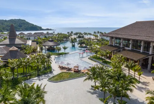 Hồ bơi & Clubhouse